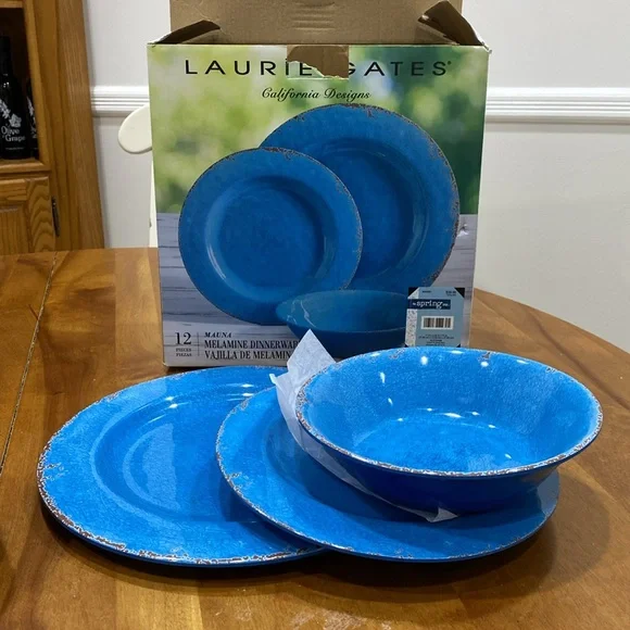 NWOT.  Laurie Gates, 12 piece, melamine dinnerware set. - Picture 6 of 11